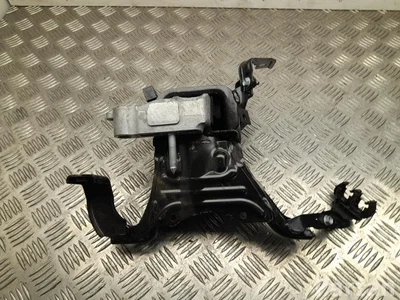 Toyota C-HR II (AX20) 2024 Variklio tvirtinimas - Paveiksliukas 1