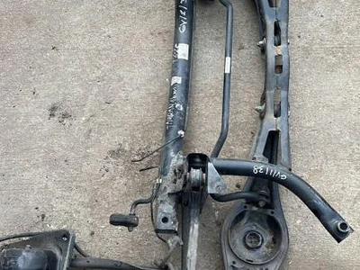 Volkswagen 5QA505315B TOURAN (5T1) 2017 poutre d'essieu arrière - Image 1