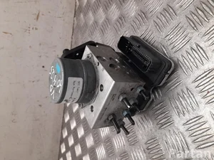 Mercedes-Benz A 447 900 71 23 / A4479007123 VITO Nadwozie pełne (W447) 2025 Moduł sterujący ABS hydrauliczny