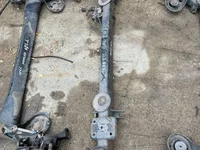 Ford GK21-4B435-EC / GK214B435EC TRANSIT CUSTOM Bus 2016 poutre d'essieu arrière