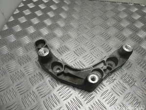 Mercedes-Benz A 642 014 06 00 / A6420140600 GLC (X253) 2017 Support