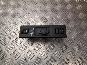 Toyota 55449-47040 / 5544947040 PRIUS PLUS (_W4_) 2019 Interrupteur de chauffage de siège AUX USB