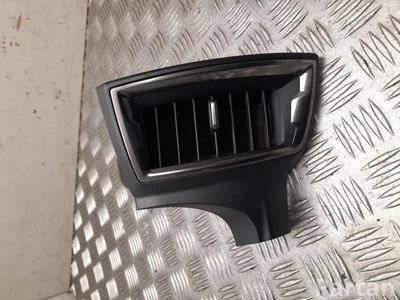 Ford EB3B41045J78 RANGER (TKE) 2018 Air vent Right Front - Image 1
