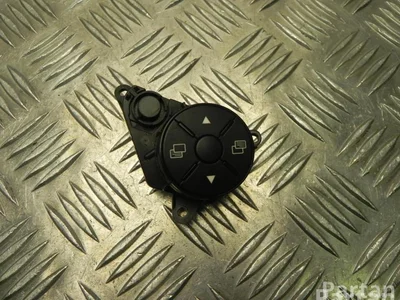 Mercedes-Benz A 906 905 19 00 / A9069051900 SPRINTER 3,5-t Box (906) 2010 Botones del volante - Imagen 1