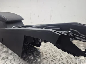 Volkswagen 3G8863241 PASSAT Variant (3G5) 2022 Consola central