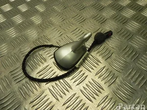 Mercedes-Benz A 211 820 78 75 / A2118207875 E-CLASS (W211) 2008 Antenne