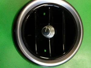 Mercedes-Benz A 205 830 11 54 / A2058301154 C-CLASS (W205) 2015 Évent Left Front Right Front