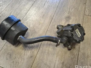 Iveco 7693955604, 504243641, PA66GF25 DAILY VI Box 2014 Pompe de la directon assistée