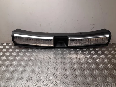 Mercedes-Benz A 167 690 28 02 / A1676902802 GLE (C167) Coupé 2021 Couvercle pour porte-cadenas - Image 1