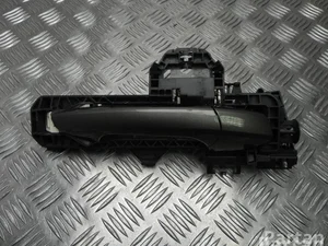 Mercedes-Benz A 204 760 08 34 / A2047600834 E-CLASS Coupe (C207) 2010 Poignée de porte