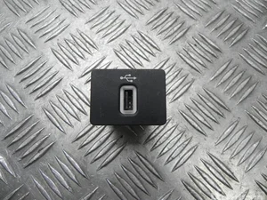 Ford JK2T-14F014-AB / JK2T14F014AB TRANSIT Box 2021 Périphérique d'entrée