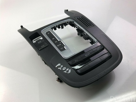 AUDI 8K0864261 A4 (8K2, B8) 2012 Center console