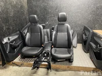 Mercedes-Benz E-CLASS T-Model (S213) 2023 Juego del asiento Panel de puertas Apoyabrazos