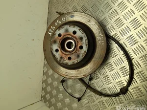 Mercedes-Benz A4473570106 VITO Box (W447) 2015 Logement de roulement de roue Right Rear