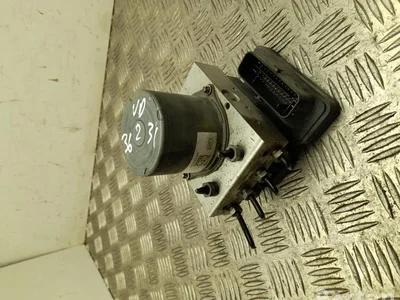 Mercedes-Benz A 907 900 33 04 / A9079003304 Sprinter (907/910) 2020 Unité de commande hydraulique ABS - Image 1