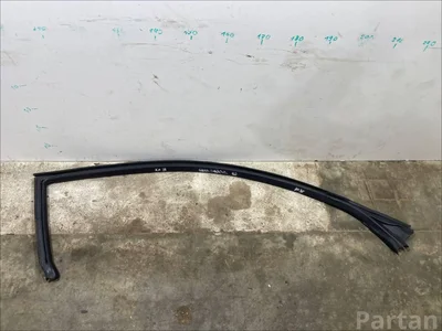 Maserati GRAN TURISMO 2012 Décoration de cadre de verre porte - Image 1