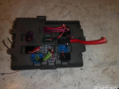 BMW 9119446-03 / 911944603 1 (E87) 2009 Boîte à fusibles - Image 1