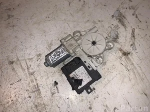 Volvo 30724755 V50 (MW) 2006 Motor para subida de ventanas Left Rear