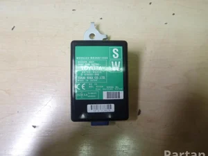 Toyota 89740-05030 / 8974005030 AVENSIS Saloon (_T27_) 2009 Unité de commande pour porte Right Rear Left Rear Left Front Right Front