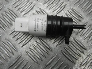 Mercedes-Benz A 099 866 01 00 / A0998660100 GLE (W167) (2019 ...) 2019 Pompe lave-glace