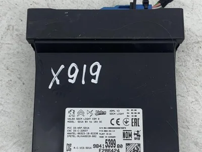 Peugeot E286424 208 II (P21) 2021 Unité de contrôle de la lumière - Image 1