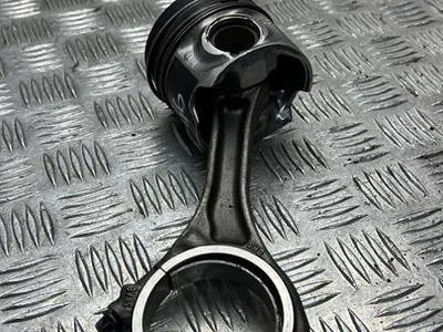 Audi 59AE, CCM Q7 (4L) 2011 Piston - Image 1