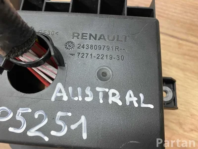 Renault 403884725R ; 403884725R1 / 403884725R, 403884725R1 AUSTRAL 2024 Caja de fusibles - Imagen 1