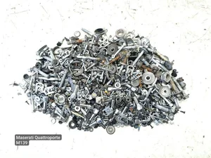 Maserati QUATTROPORTE V 2011 Tornillo conjunto