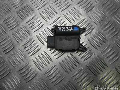 Volkswagen 1K2 907 511 E / 1K2907511E TOURAN (1T1, 1T2) 2005 Moteur de réglage pour volet de régulation - Image 1