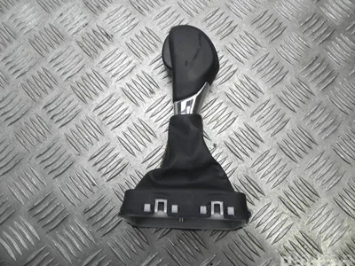 Subaru 554 OUTBACK (BS) 2019 Couvercle de levier de vitesses - Image 1