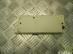 BMW 9276095 7 (F01, F02, F03, F04) 2011 Amplificateur d'antenne