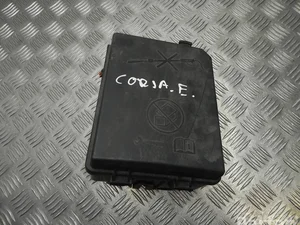 Vauxhall 134518900 CORSA Mk IV (E) 2015 Boîte à fusibles