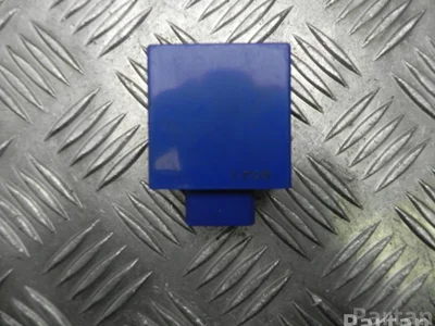 Mazda GE4T 66 810 / GE4T66810 323 F VI (BJ) 2002 Relais - Image 1