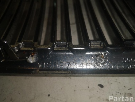 VOLVO 08693346 V70 II (SW) 2005 Grill