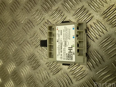 Mercedes-Benz A1679004511 EQC (N293) 2020 Unité de commande pour porte Left Rear - Image 1