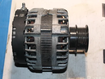 Volvo 30659580 S60 II 2016 Alternateur - Image 1