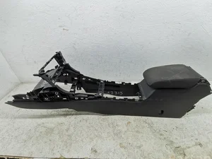 Volkswagen 5G2863241 GOLF VII (5G1, BQ1, BE1, BE2) 2018 Console centrale
