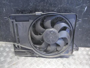 Ford CV61-8C607-VA / CV618C607VA FOCUS III Box Body / Hatchback 2013 Ventilateur de radiateur