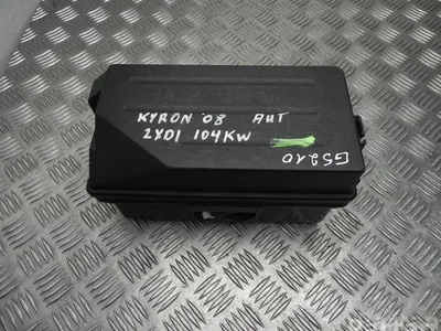 Ssangyong 82310-09121 / 8231009121 KYRON 2008 Boîte à fusibles - Image 1