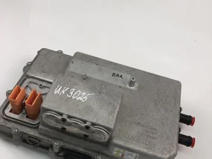 Volvo 32335619 V90 II 2021 Onduleur avec convertisseur