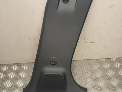 Dacia 769136681R Jogger 2022 Poszycie słupka B na dole prawa strona - Zdjęcie 1