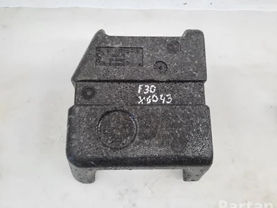 BMW 6794837 3 (F30, F80) 2014 Rembourrage de coffre - Image 1