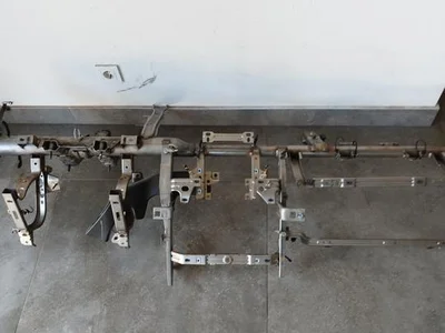 RAM 1500 CLASSIC Crew Cab Pickup (DS) 2020 Bracket for dashboard - Image 1