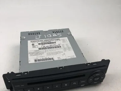 Chrysler 05091213AA Town & Country 2013 Radio / lecteur CD - Image 1