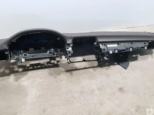 Mercedes-Benz 21868031878 CLS (C218) 2014 Tableau de bord