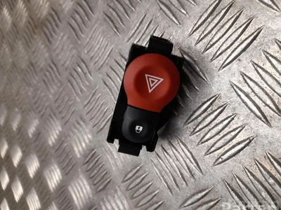 Smart 252103178R FORFOUR Hatchback (453) 2020 Éclairage d'urgence / interrupteur de danger - Image 1