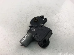 Toyota 85720-33300 / 8572033300 CAMRY Saloon (_V5_) 2014 Moteur de lève-vitre