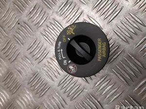 Polestar 8888767986 4 2025 Interrupteur de désactivation de l'airbag passager