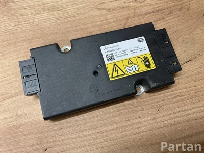 Mercedes-Benz A7899007000 EQA 2021 Unité de contrôle pour la surveillance de la batterie - Image 1