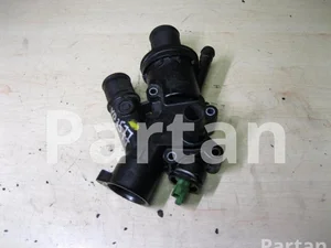 Ford 9682141580 KUGA I 2012 Boîtier du thermostat